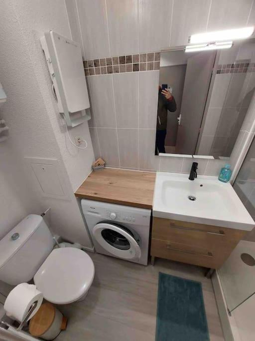 Studio Le Pensier - Monplaisir Lyon Bagian luar foto